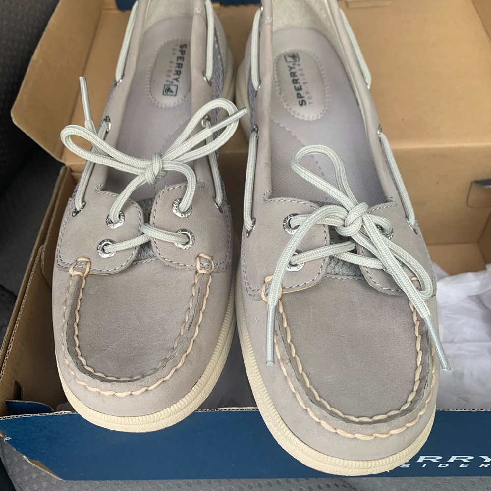 Sperry topsiders